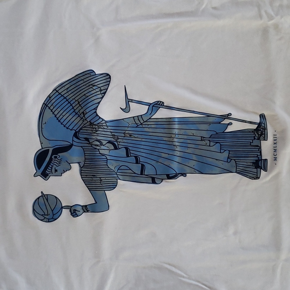 Nike White XXL Basketball Ling-Sleeve T-Shirt